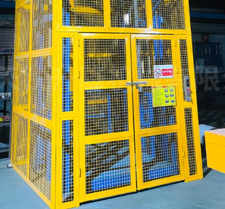 共青城货梯可以安装在室外吗